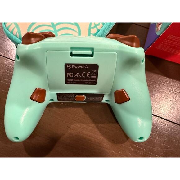 PowerA Enhanced Wireless Controller KK Slider Animal Crossing & Case - Picture 3 of 8
